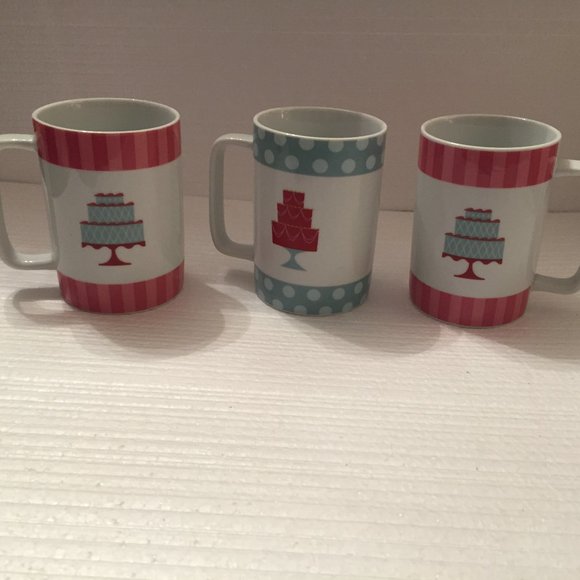 Cake Boss 2013 "Birthday Cake" Mugs - Set of 3 - Picture 1 of 2
